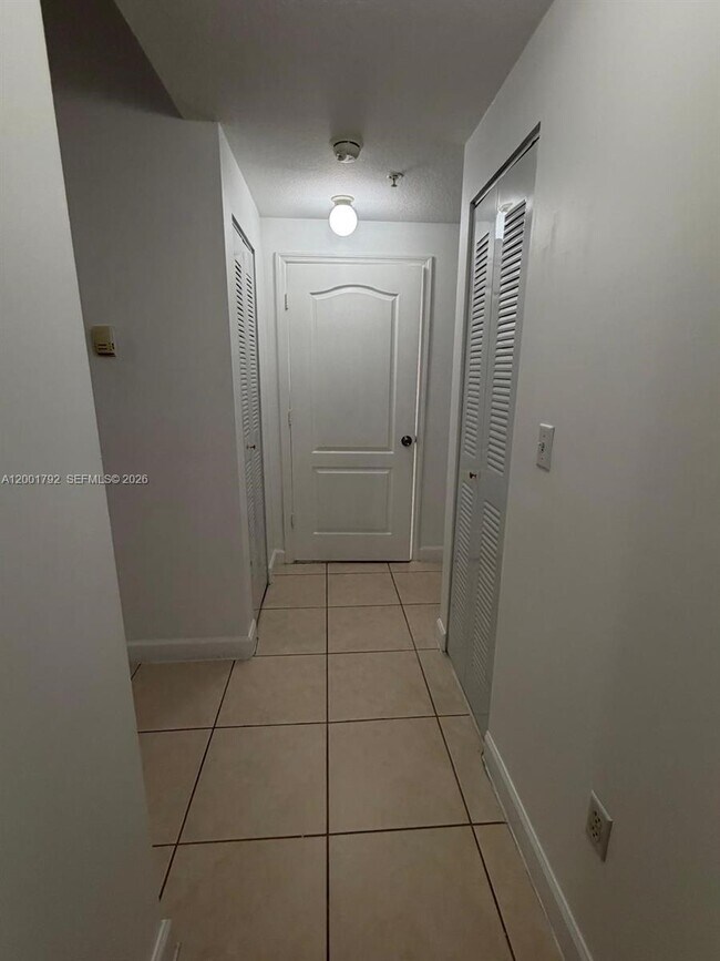 Building Photo - 1300 NE 109th St