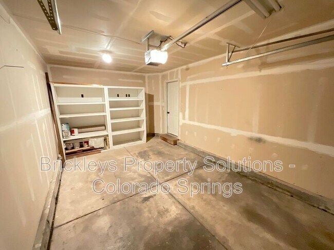Building Photo - 3987 Aspen Leaf Point