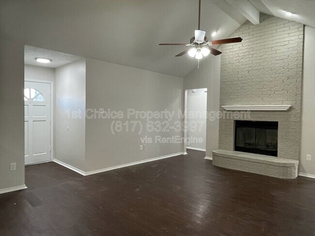 Building Photo - 459 Little Valley Ct