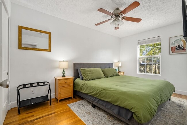 Building Photo - Beautiful 4 Bedroom in Short North