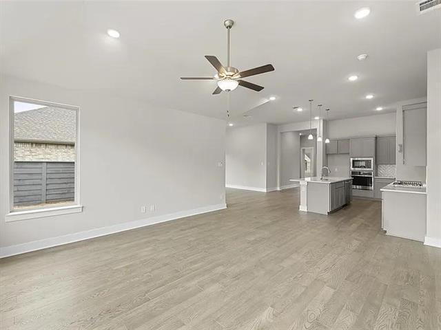 Building Photo - 7020 Ladybug Ln