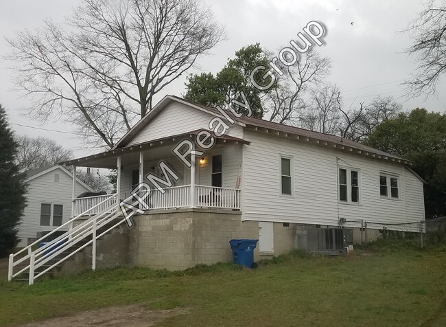 Primary Photo - Updated one bedroom duplex