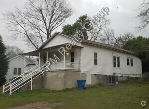 Building Photo - Updated one bedroom duplex