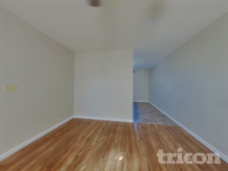 Building Photo - 816 Spoonbill Ln