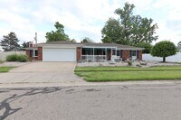 Building Photo - 4410 Pennystone Av