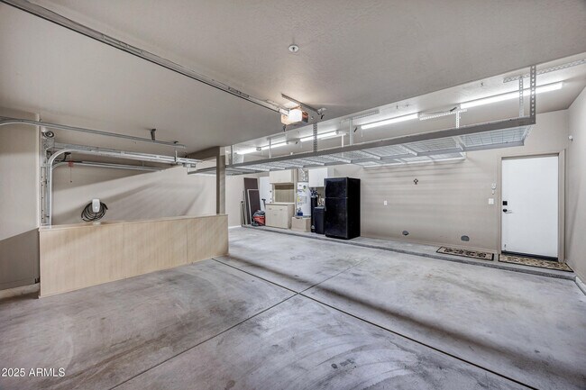 Building Photo - 13744 E Lupine Ave