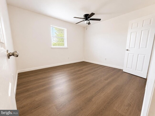Building Photo - 5081 Defford Pl