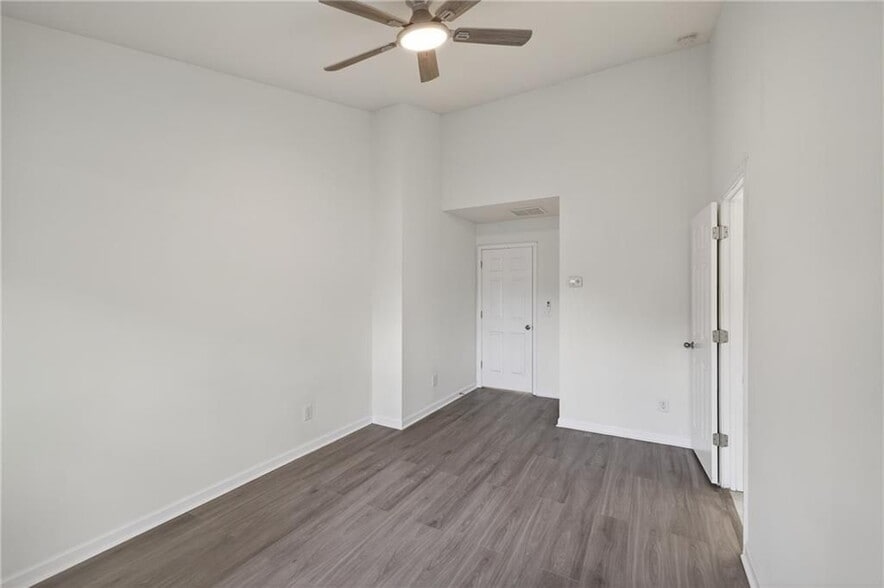 Building Photo - 1805 Liberty Pkwy NW