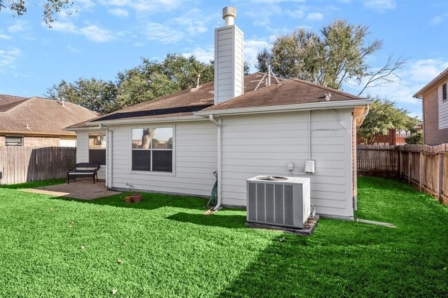 Building Photo - 23035 N Waterlily Dr