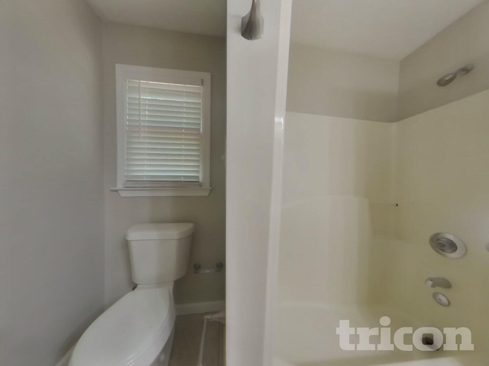 Building Photo - 3272 Greenhill Ct