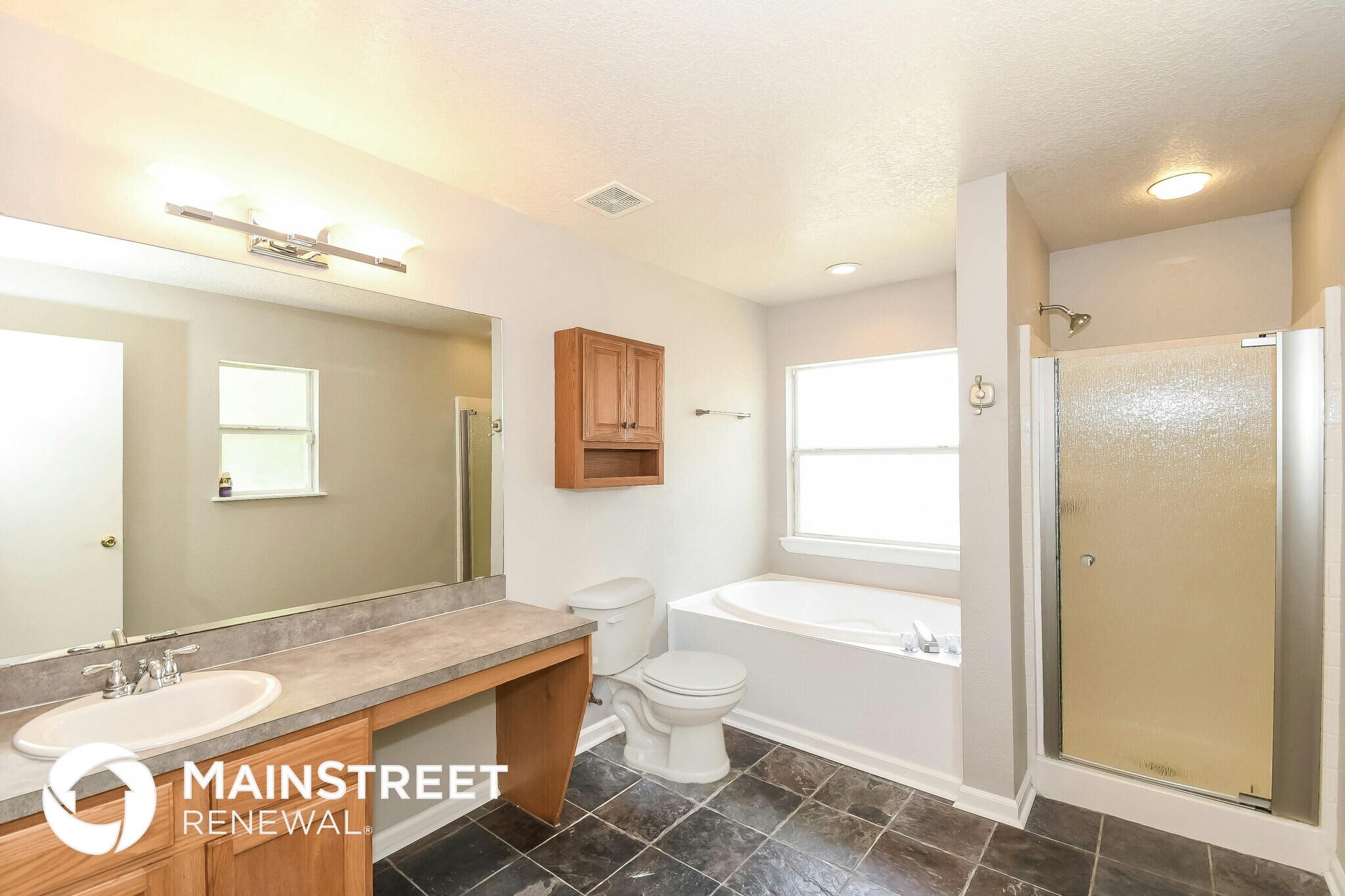 Building Photo - 1228 Spring Creek Ct