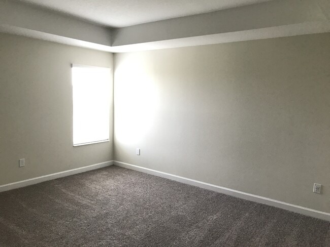 Building Photo - 5/3 Lake Nona/Moss park Home with FREE Lawncare, Internet, Cable and Phone