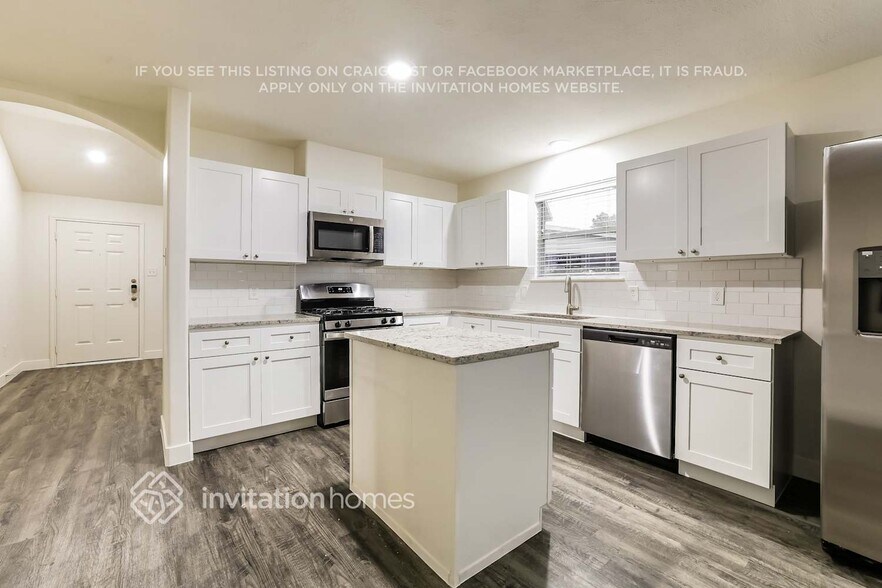 Building Photo - 16102 Majestic Glen Ln