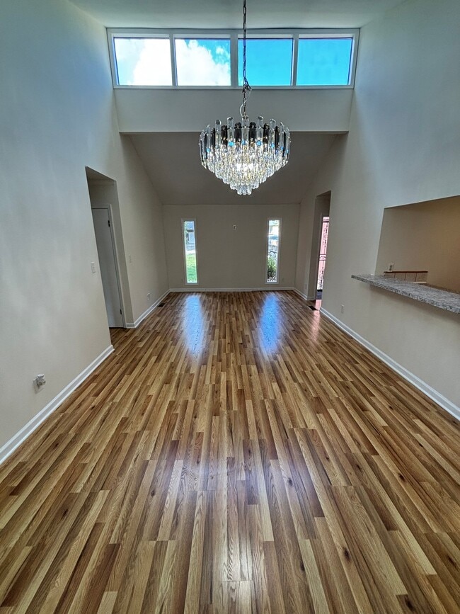Building Photo - 7312 Barcliff Dr