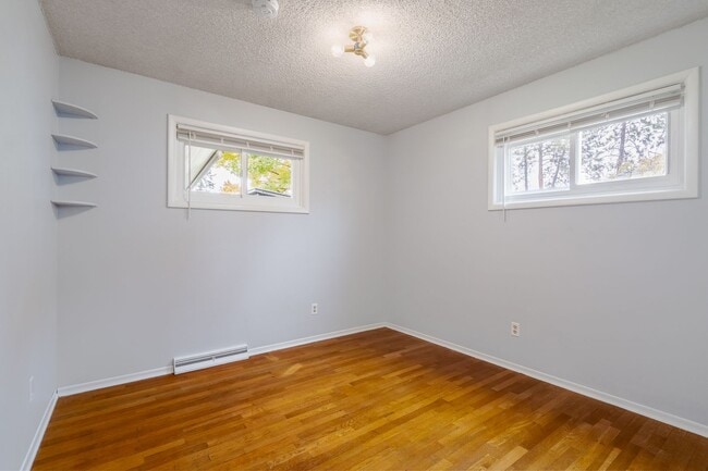 Building Photo - Charming 3-Bedroom Rancher Near Shadle Park