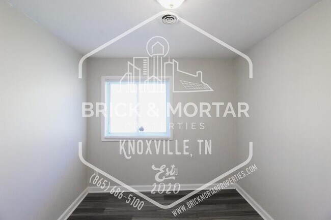 Building Photo - 168 Chickamauga Ave