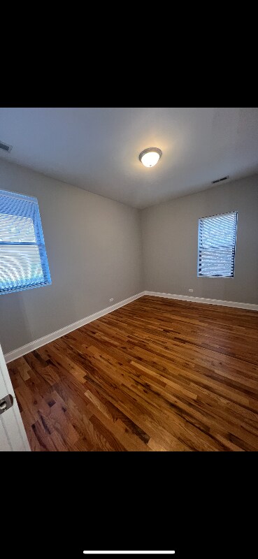 Building Photo - 4927 N Winthrop Ave