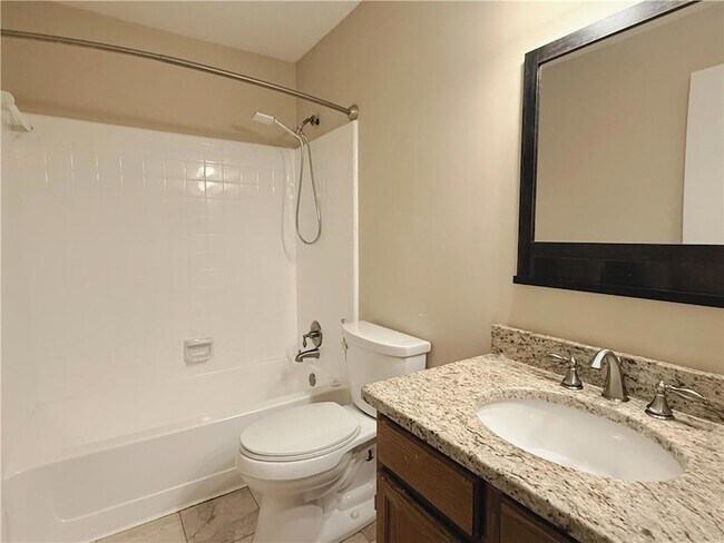 Building Photo - 7024 Somerset Cir