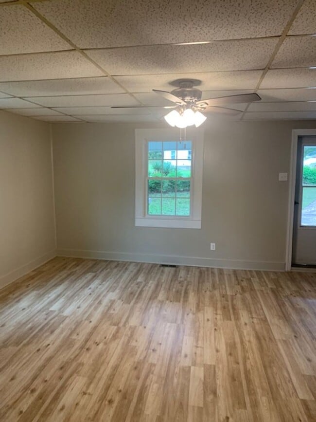Building Photo - 3003 Knitting Mill Street, Jonesville SC 2...