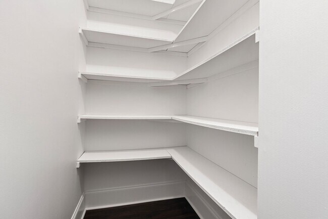 Building Photo - Stylishly Updated 4BR Home in Convenient Bear Location