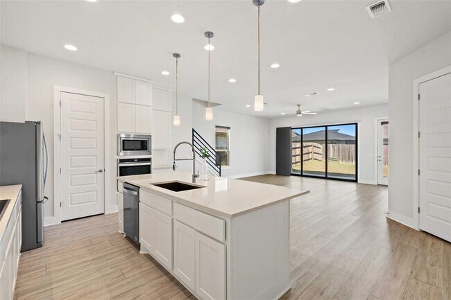 Building Photo - 9820 Grapevine Leaf Dr