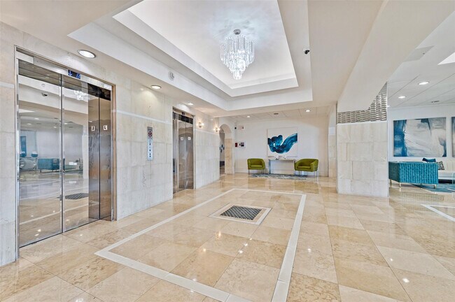 Building Photo - 209 N Fort Lauderdale Beach Blvd