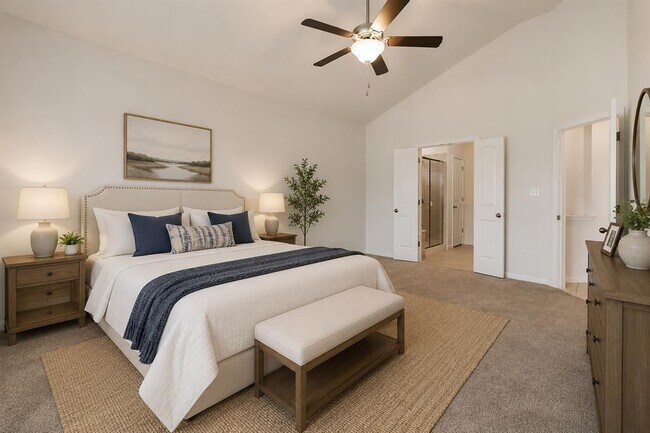 Building Photo - 541 Palmilla St