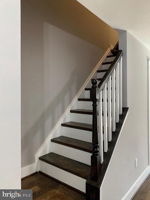 Building Photo - 10203 Scarborough Commons Ct