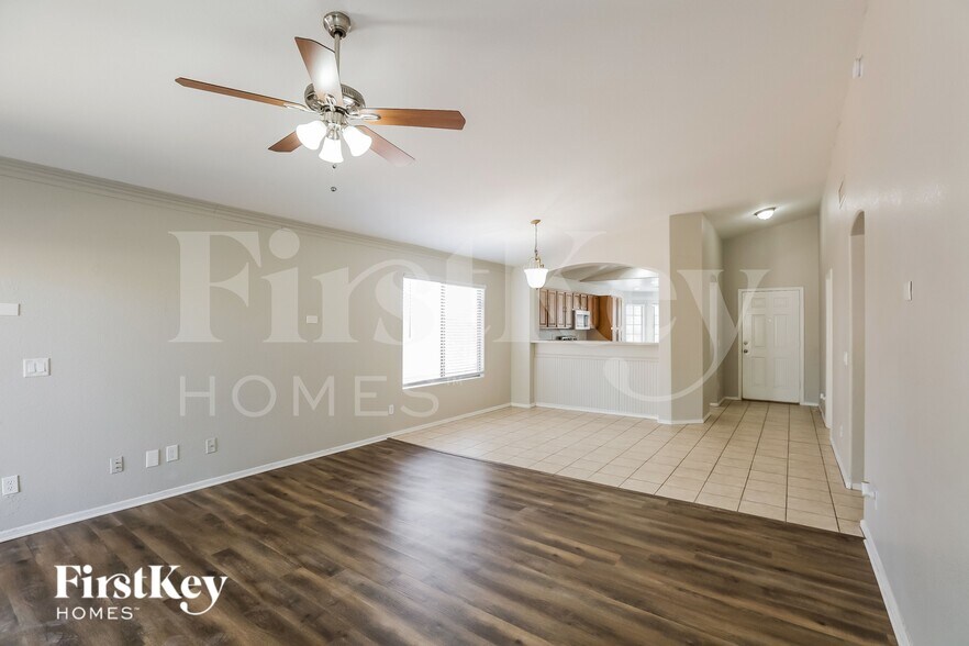 Building Photo - 14944 N 133rd Dr