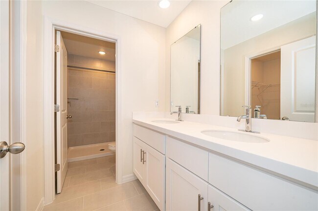 Building Photo - 5261 Luisa Ct