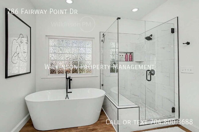 Building Photo - 786 Fairway Point Dr