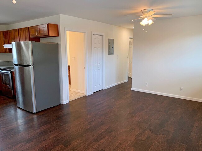 Building Photo - 1174 Kukila St