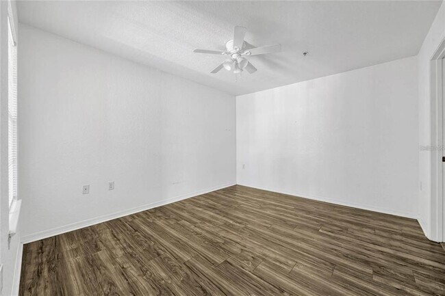 Building Photo - 2314 Mid Town Terrace