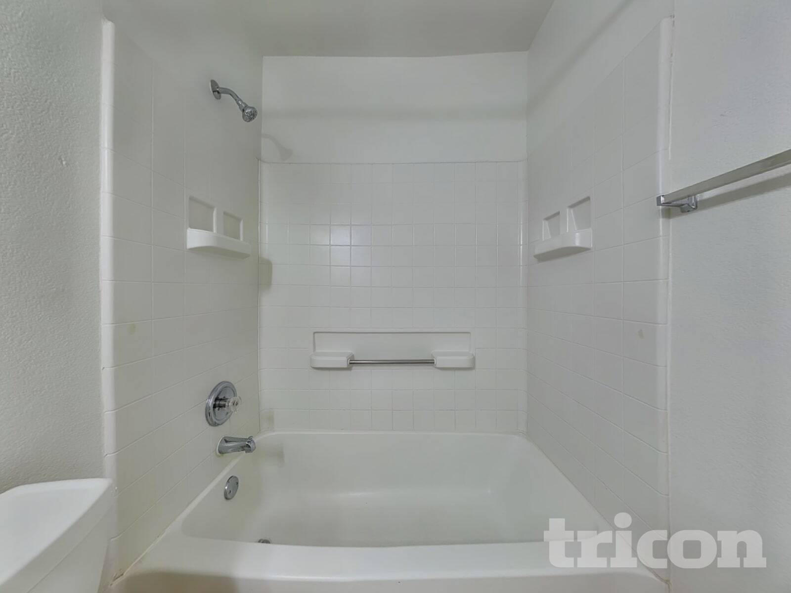 Building Photo - 228 Fall Creek Dr