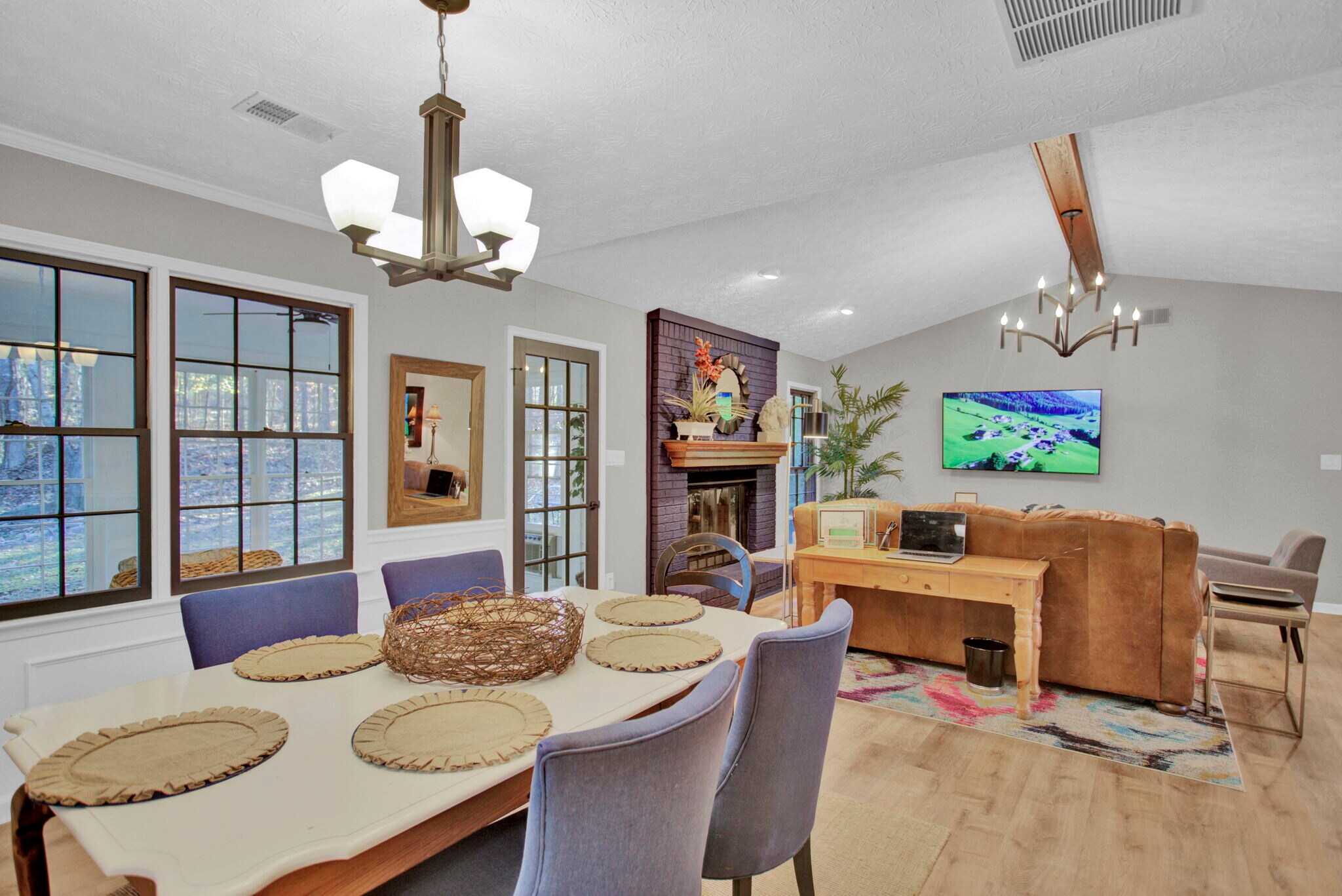 Building Photo - 100 Brookwood Ln