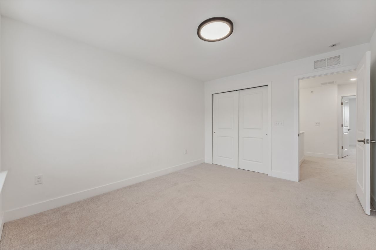 Building Photo - 46 Mariveles Way