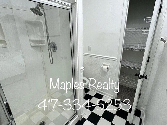 Building Photo - Two bed / Two bath condo in WOODLAND ESTAT...