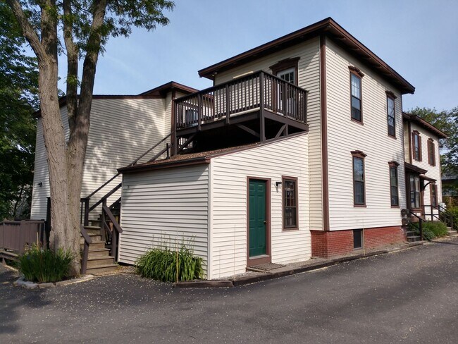 Building Photo - Thing