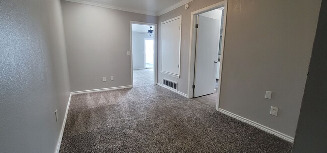 Building Photo - This Beautifully Updated Townhome