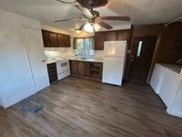 Building Photo - 605 W Taylor St