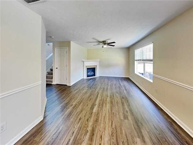Building Photo - 35 Belmont Park Ln