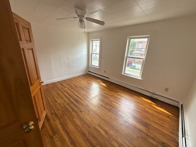 Building Photo - 97 S Montgomery St