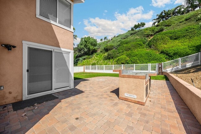 Building Photo - Beautiful Remodeled Two Story 4 Bed 2.5 Bath Home w/ Solar + 3 Car Garage