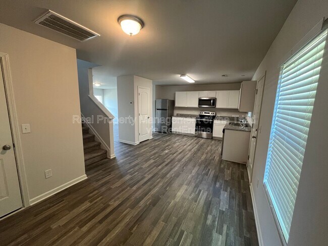 Building Photo - 3812 Bellingham Ct