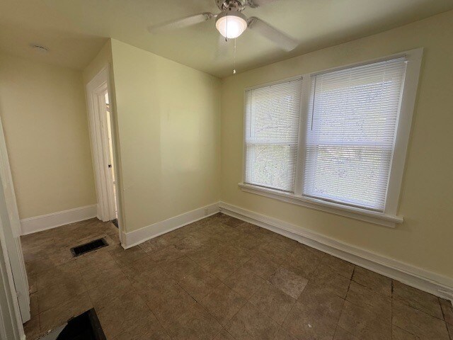 Building Photo - 2416 N Patterson Ave