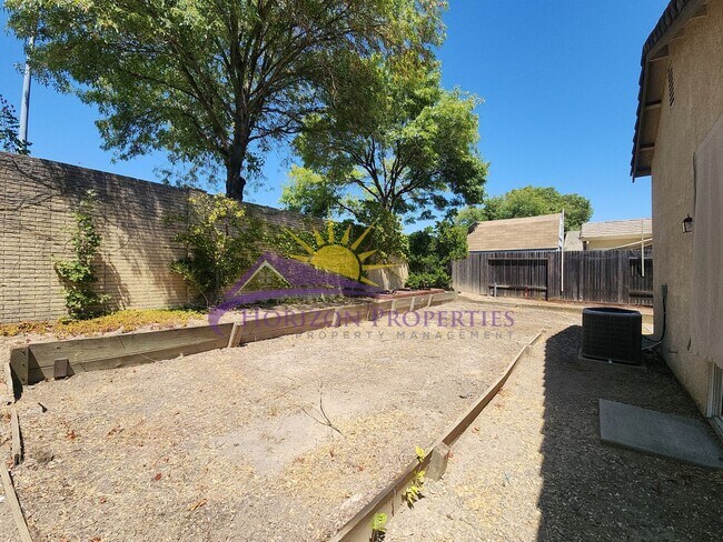 Building Photo - 8323 Adagio Way