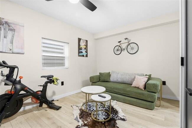 Building Photo - 5228 Dresden Wy