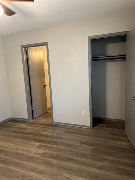 Building Photo - 705 Guadalimar St