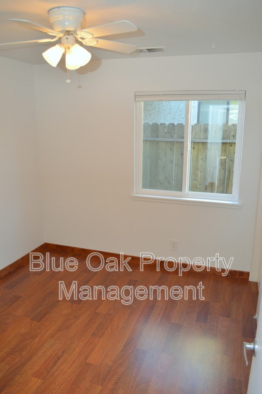 Building Photo - 62 Plumwood Ct