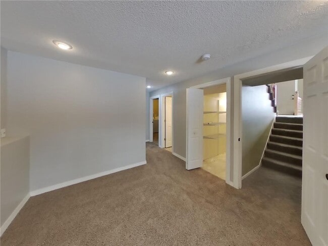 Building Photo - 8641 Emerson Ave N